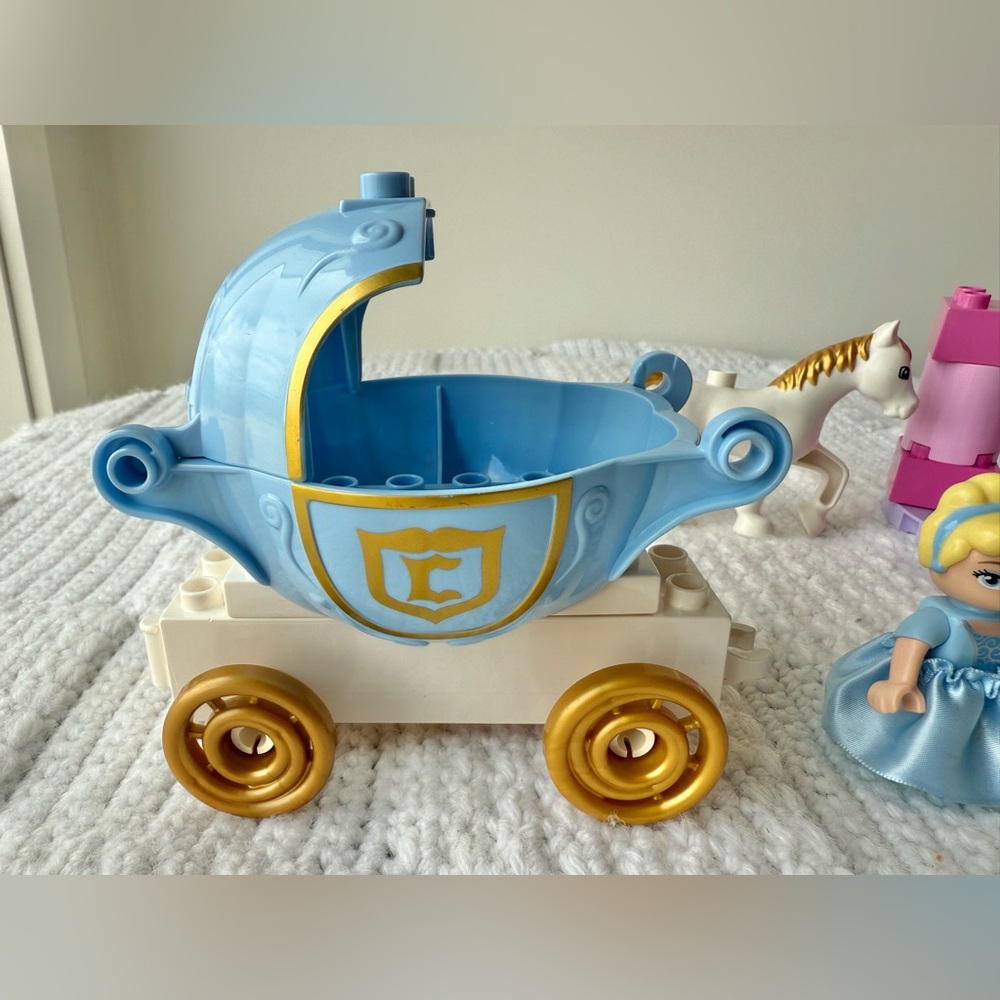LEGO Duplo Disney Princess Cinderella's Carriage 6153. - Picture 4 of 9